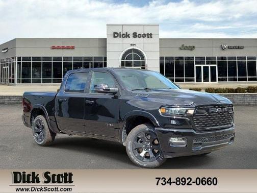 Diamond Black Crystal Pearlcoat 2026 RAM 1500 Big Horn/Lone Star