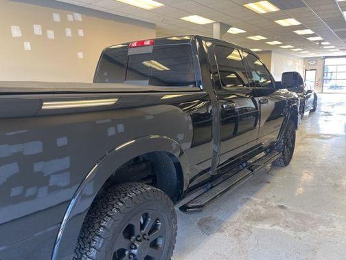 2019 RAM 2500 Laramie Crew Cab 4x4 6'4' Box