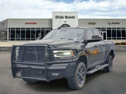 2019 RAM 2500 Laramie Crew Cab 4x4 6'4' Box