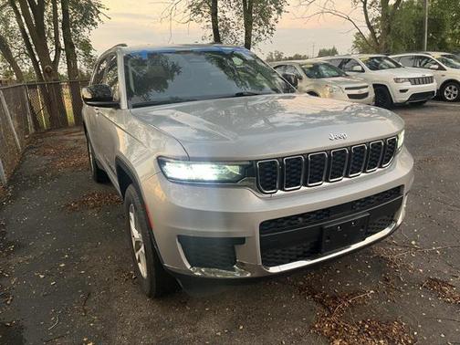 2023 Jeep Grand Cherokee L Laredo
