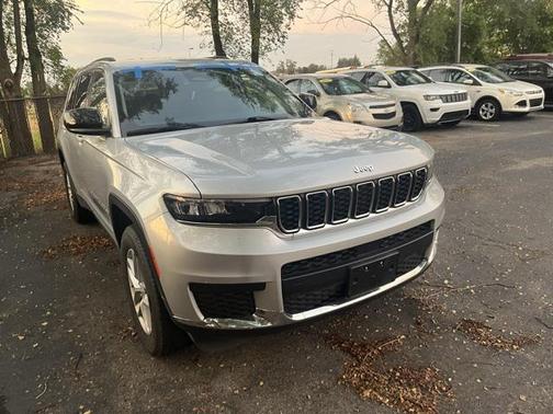 2023 Jeep Grand Cherokee L Laredo