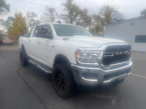 2019 RAM 2500 Big Horn Crew Cab 4x4 6'4' Box