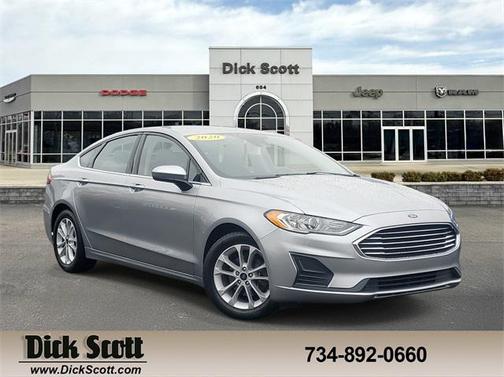 2020 Ford Fusion SE