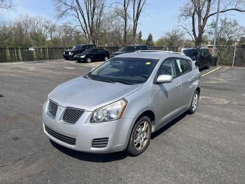 2009 Pontiac Vibe Base