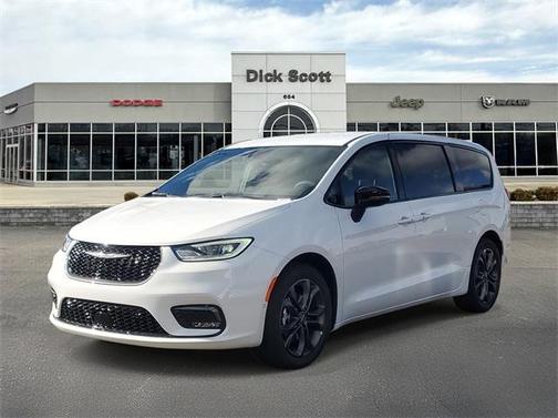2026 Chrysler Pacifica L