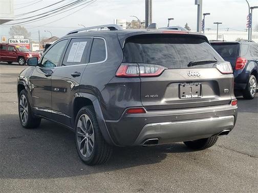 2019 Jeep Cherokee Overland