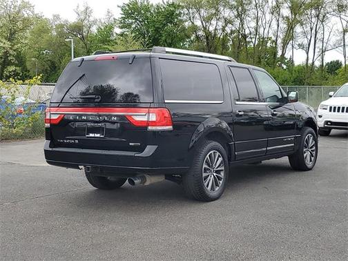 2016 Lincoln Navigator Select