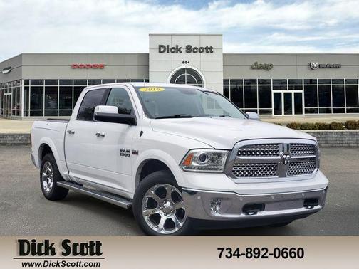 Bright White Clearcoat 2016 RAM 1500 Laramie