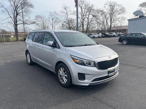 2016 Kia Sedona LX