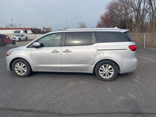 2016 Kia Sedona LX