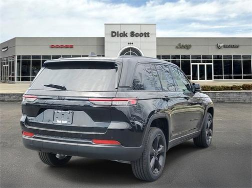 2025 Jeep Grand Cherokee Altitude