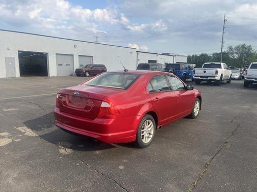 2011 Ford Fusion S
