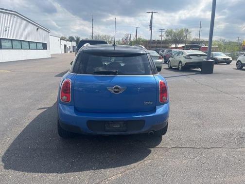 2012 MINI Cooper Countryman Base