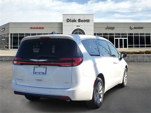 2026 Chrysler Pacifica L