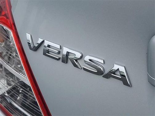 2017 Nissan Versa 1.6 S+