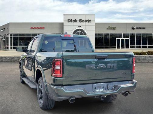 Serrano Green Metallic 2026 RAM 1500 Big Horn/Lone Star