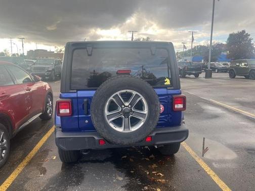 2020 Jeep Wrangler Unlimited Sahara