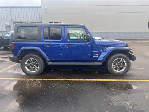 2020 Jeep Wrangler Unlimited Sahara
