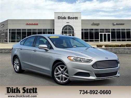 2016 Ford Fusion SE