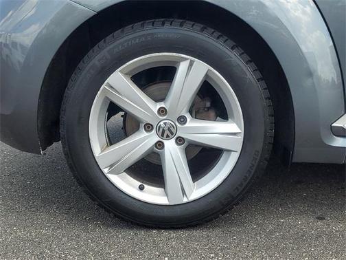 2012 Volkswagen Beetle 2.5L