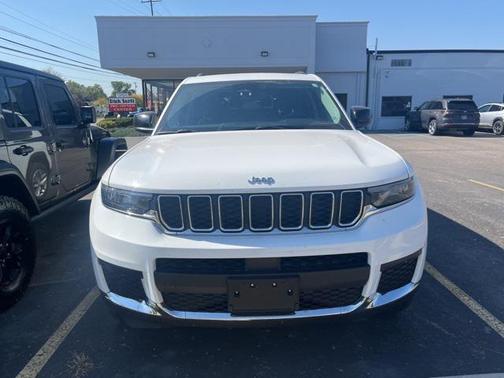 2023 Jeep Grand Cherokee L Laredo