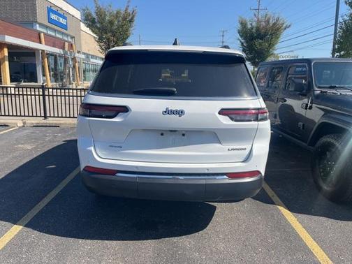 2023 Jeep Grand Cherokee L Laredo