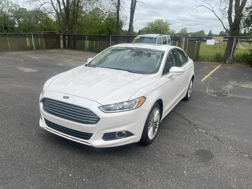 2016 Ford Fusion SE