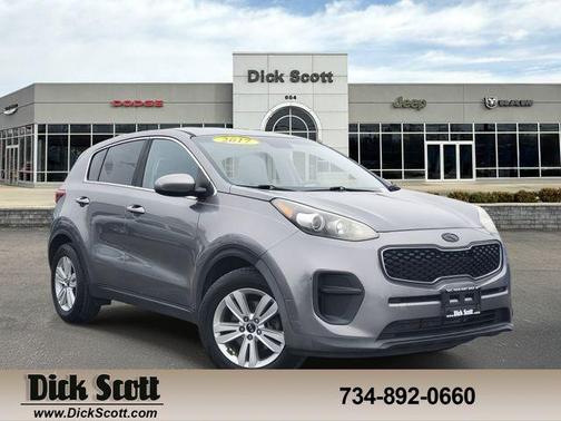 Mineral Silver 2017 Kia Sportage LX