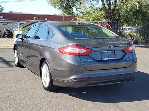 2015 Ford Fusion Hybrid SE