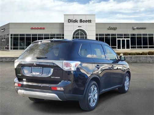 2015 Mitsubishi Outlander SE