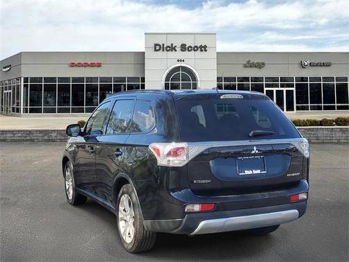 2015 Mitsubishi Outlander SE