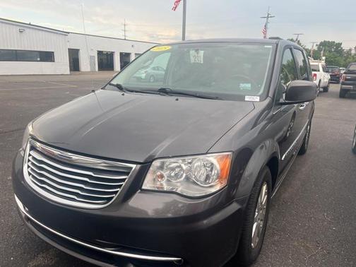 2015 Chrysler Town & Country Touring