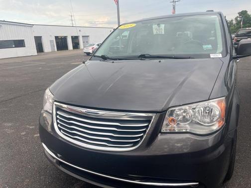 2015 Chrysler Town & Country Touring