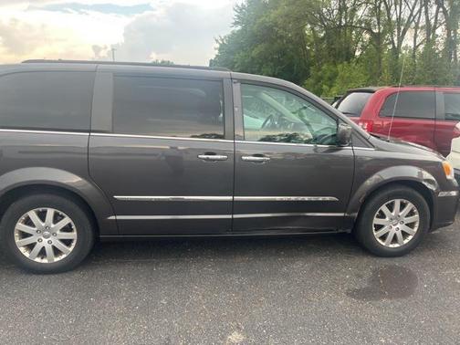 2015 Chrysler Town & Country Touring