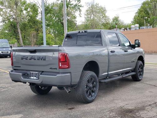 Ceramic Gray Clearcoat 2026 RAM 2500 Big Horn Crew Cab 4x4 6'4' Box