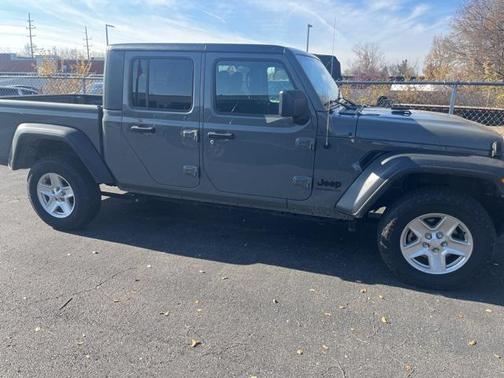 2023 Jeep Gladiator Sport S