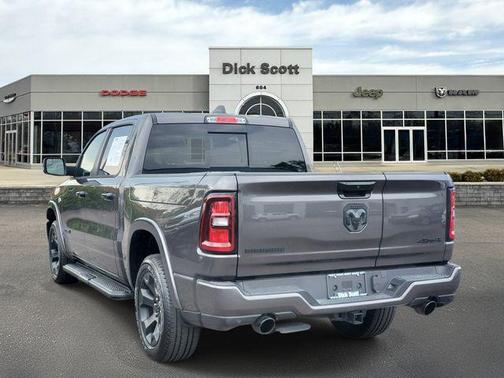 Granite Crystal Metallic Clearcoat 2026 RAM 1500 Big Horn/Lone Star