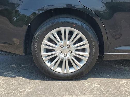 2014 Chrysler 300 S