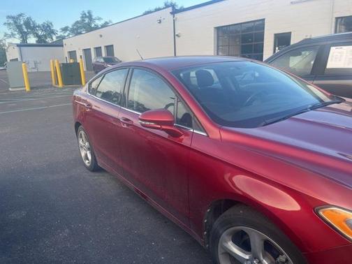 2013 Ford Fusion SE