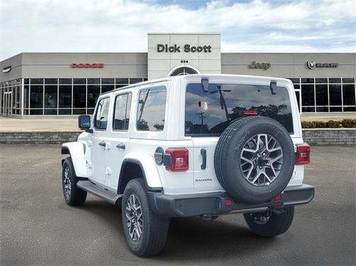 2025 Jeep Wrangler 4-Door Sahara 4x4