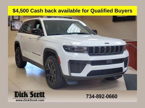 Bright White Clearcoat 2026 Jeep Grand Cherokee Altitude