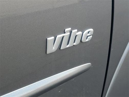 2008 Pontiac Vibe Base