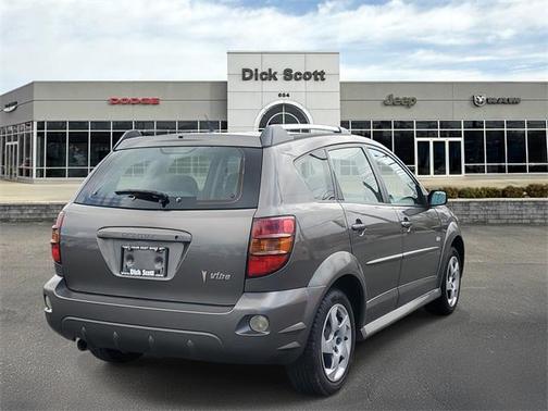 2008 Pontiac Vibe Base