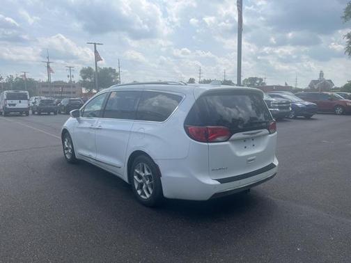 2019 Chrysler Pacifica Touring-L Plus