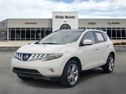 2010 Nissan Murano LE