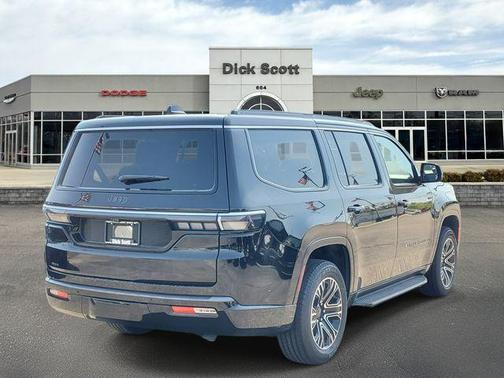 High Gloss Black 2026 Jeep Grand Wagoneer