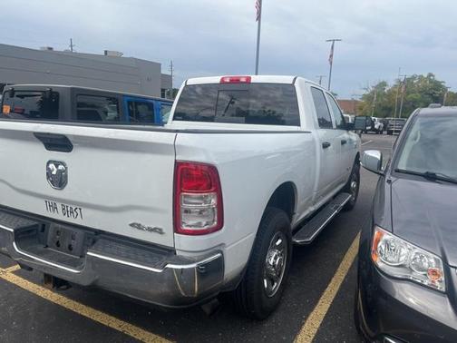 2022 RAM 2500 Tradesman Crew Cab 4x4 6'4' Box
