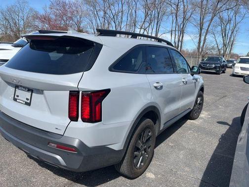 Wolf Gray 2023 Kia Sorento S