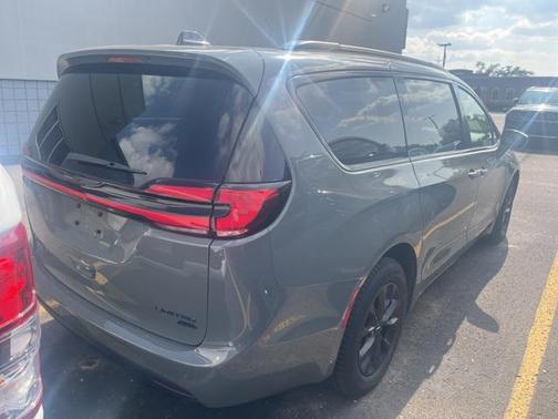 2021 Chrysler Pacifica Limited