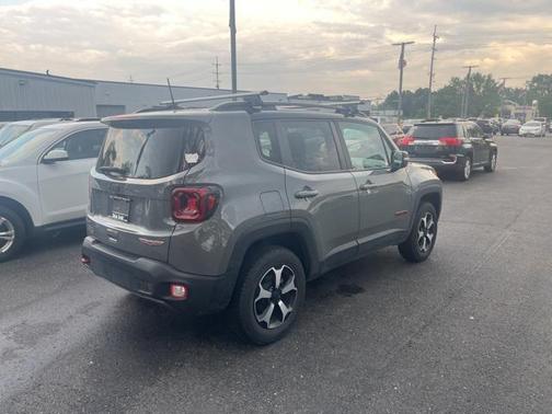 2021 Jeep Renegade Trailhawk